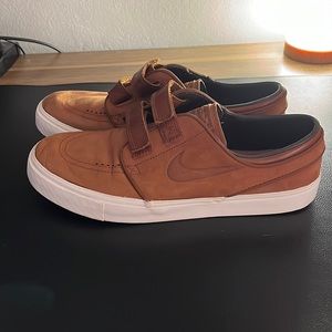 Nike Janoski Leather (Brown) M9.5